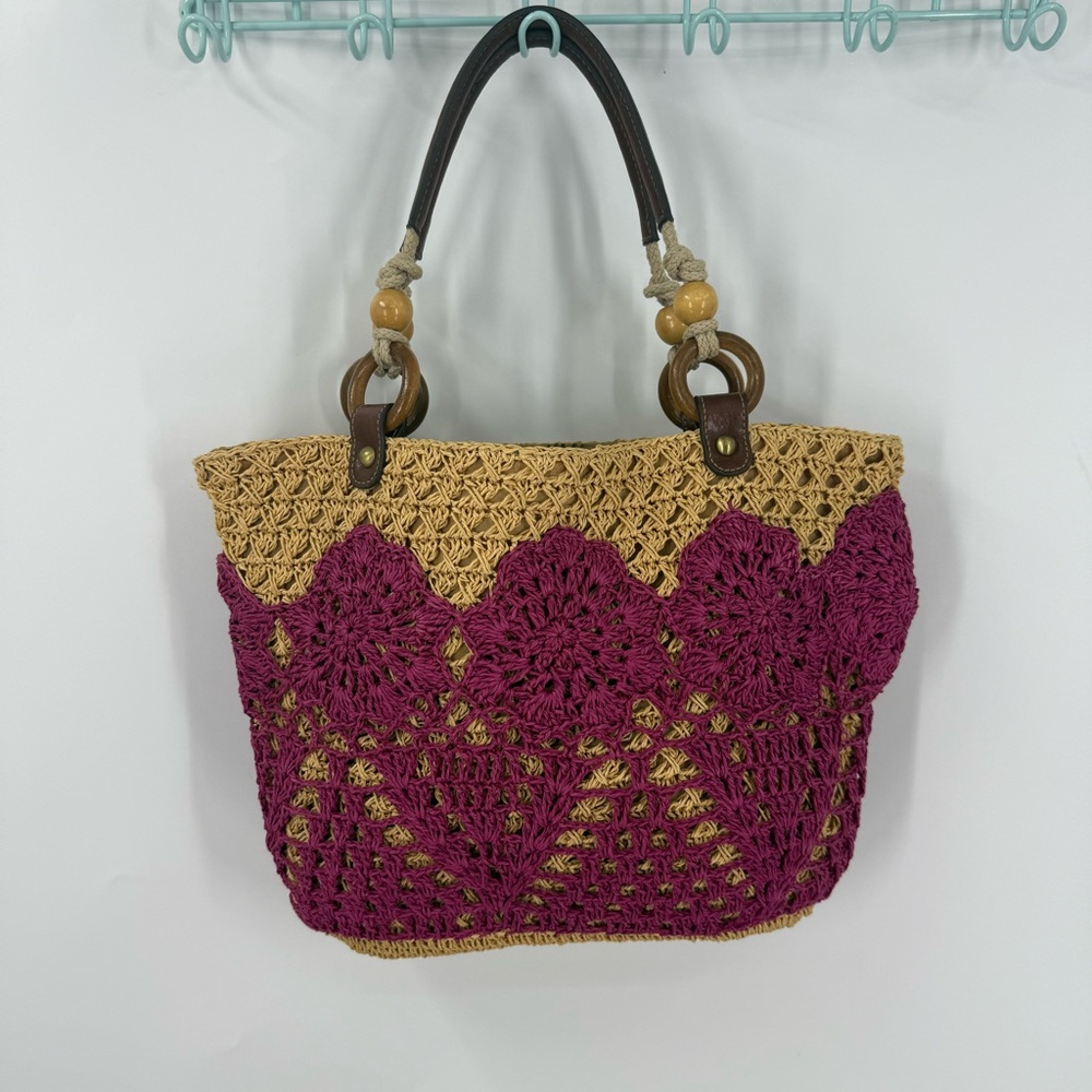 Fossil fuchsia pink and Tan Tote Rafia Bag with Crochet floral Design